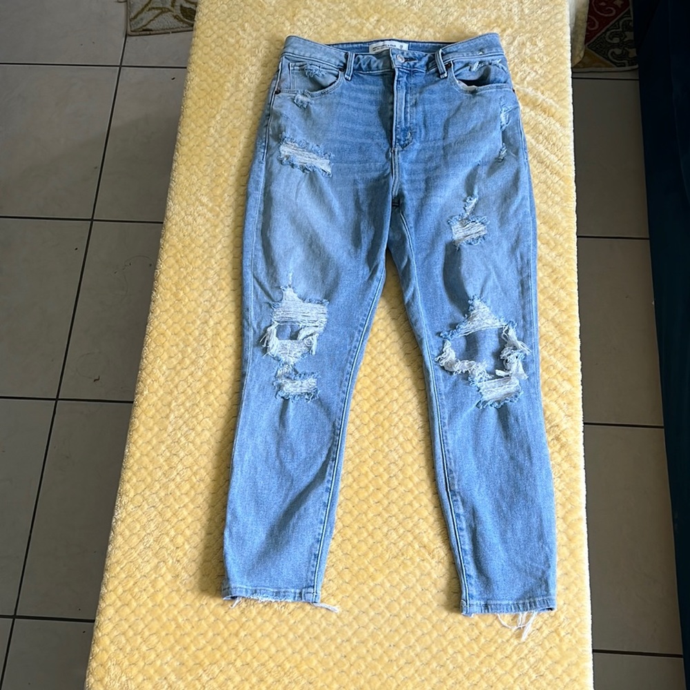 A&F curve love jeans